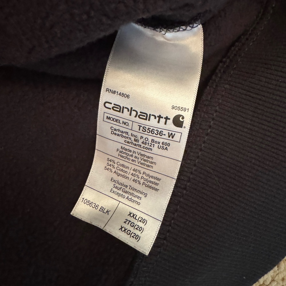 Carhartt Women's Rain Defender® Relaxed Fit Midweight Graphic Sweatshirt - Picture 4 of 4